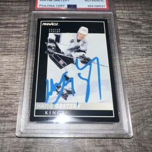 Wayne Gretzky Signed 1992 Pinnacle Canadian Trading Card Great One PSA/DNA