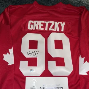 Wayne Gretzky Signed Team Canada Jersey Edmonton Oilers Legend Beckett