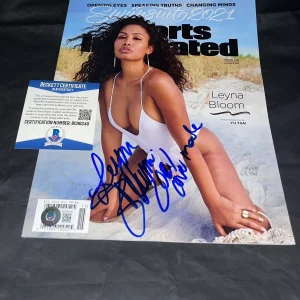 Leyna Bloom Signed SI Sports Illustrated Swimsuit Edition Full Mag Beckett #2