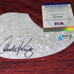 Carole King Signed Acoustic Pickguard Legendary Singer Songwriter PSA/DNA #2