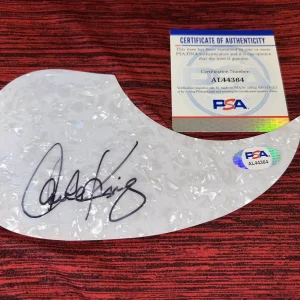 Carole King Signed Acoustic Pickguard Legendary Singer Songwriter PSA/DNA #5