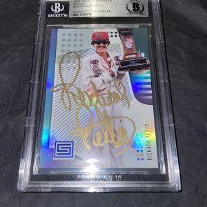 Richard Petty Signed 2020 Panini Chronicles NASCAR Beckett Slab