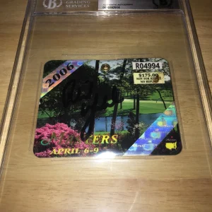 Phil Mickelson Signed Official 2006 Masters Badge 2006 Champion 3x Champ Beckett