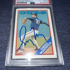 Greg Maddux Signed 1988 Topps Trading Card Chicago Cubs HOF PSA/DNA