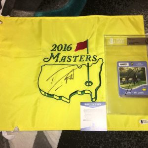 Danny Willett Signed 2016 Masters Flag And Masters Badge Beckett Authentic