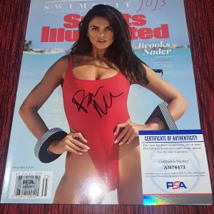 Brooks Nader Signed 23 Sports Illustrated Swimsuit Edition Full Magazine PSA/DNA
