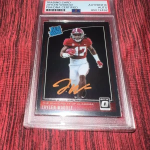 Jaylen Waddle Signed 2021 Panini Chronicles Optic Rookie Trading Card PSA/DNA