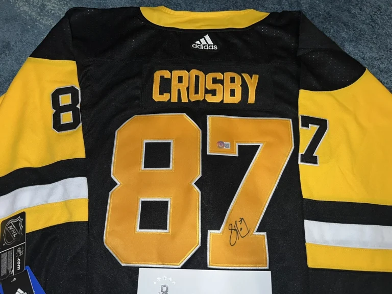 Sidney Crosby Signed Pittsburg Penguins Jersey Stanley Cup Champion Beckett