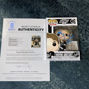 Wayne Gretzky Signed Official Los Angeles Kings Funko Pop Great One Beckett #2