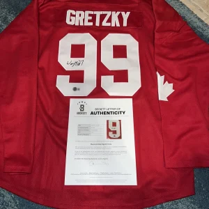 Wayne Gretzky Signed Team Canada Jersey Oilers Legend The Great One Beckett