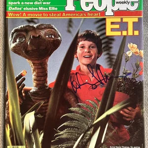 Henry Thomas E.T.  RARE MINT People Magazine No Label 1982 -  K9 COA W Proof