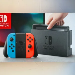 Nintendo Switch 32GB Handheld Console Neon Red/Neon Blue in Box 2 Games Clean!