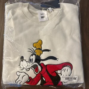 KITH FOR MICKEY AND FRIENDS GOOFY DISNEY CREWNECK SWEATER SIZE L LARGE NWT NEW