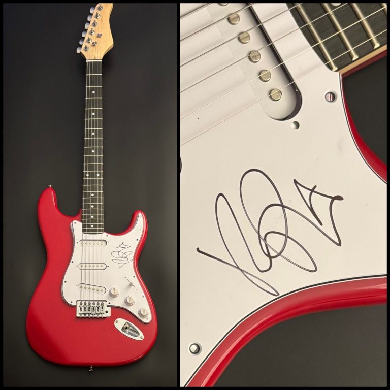 GFA  Change the Locks 1950 Talia  * KING PRINCESS *  Signed Electric Guitar  COA