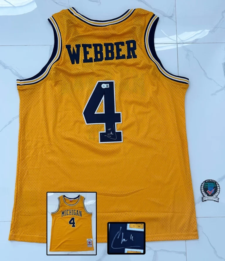 Chris Webber Signed Jersey Michigan Wolverines Beckett BAS 3 COA