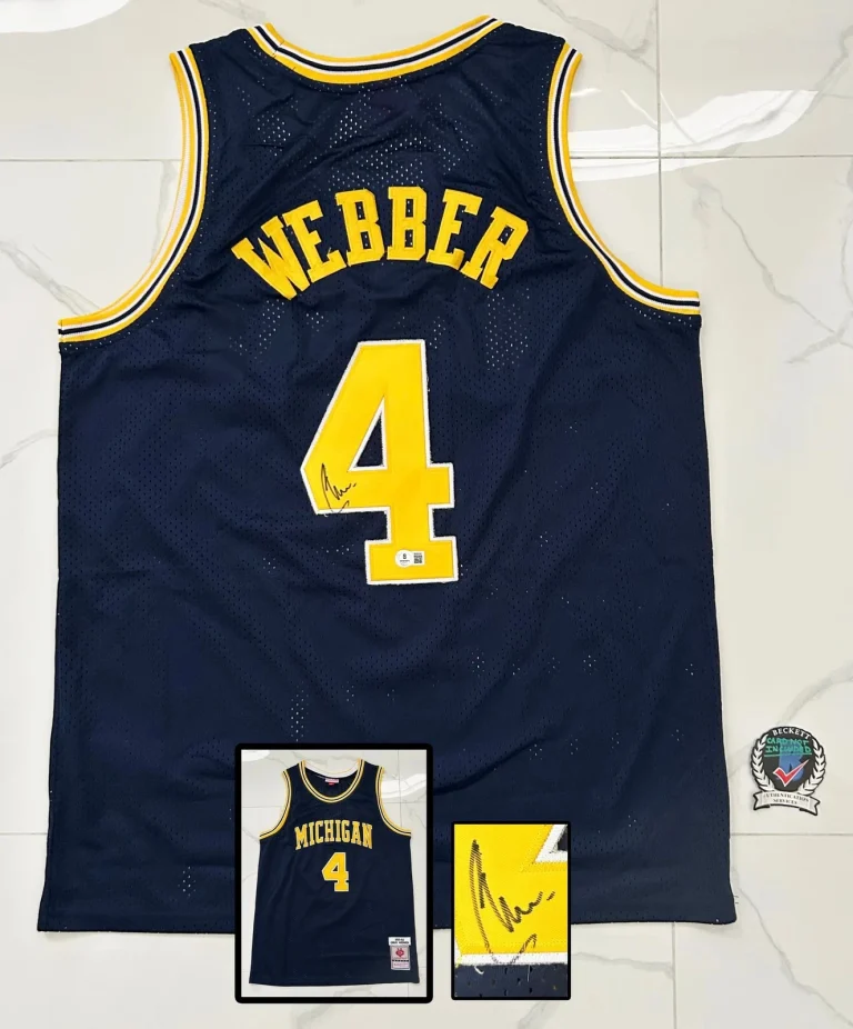 Chris Webber Signed Jersey Michigan Wolverines Beckett BAS 2 COA
