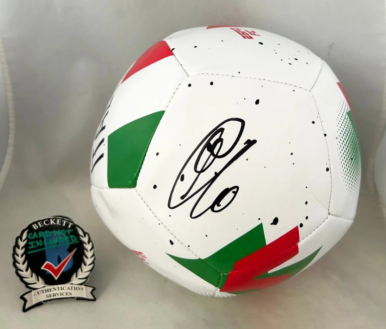Francesco Totti Signed Soccer Ball Italy 2006 World Cup Beckett BAS COA