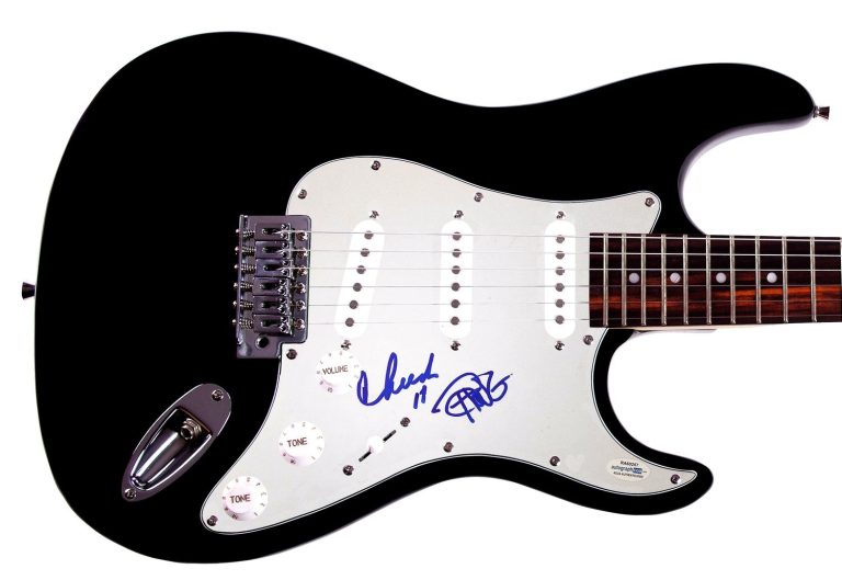 Cheech & Chong Autographed X2 Guitar Cheech Marin Tommmy Chong ACOA