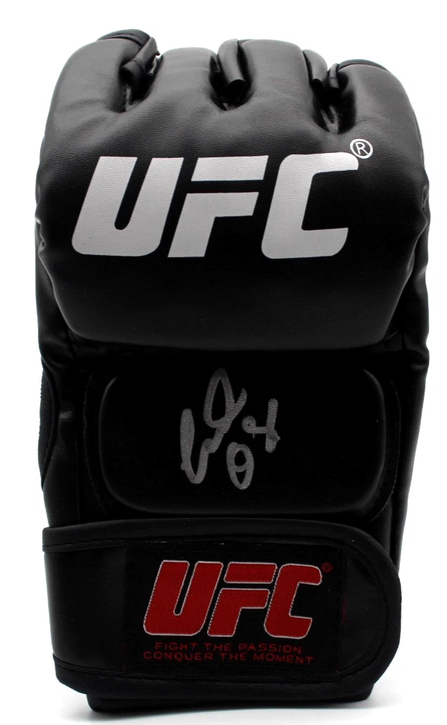 Carlos Ferreira Signed UFC Training Glove MMA w/Beckett COA BAS BT56335