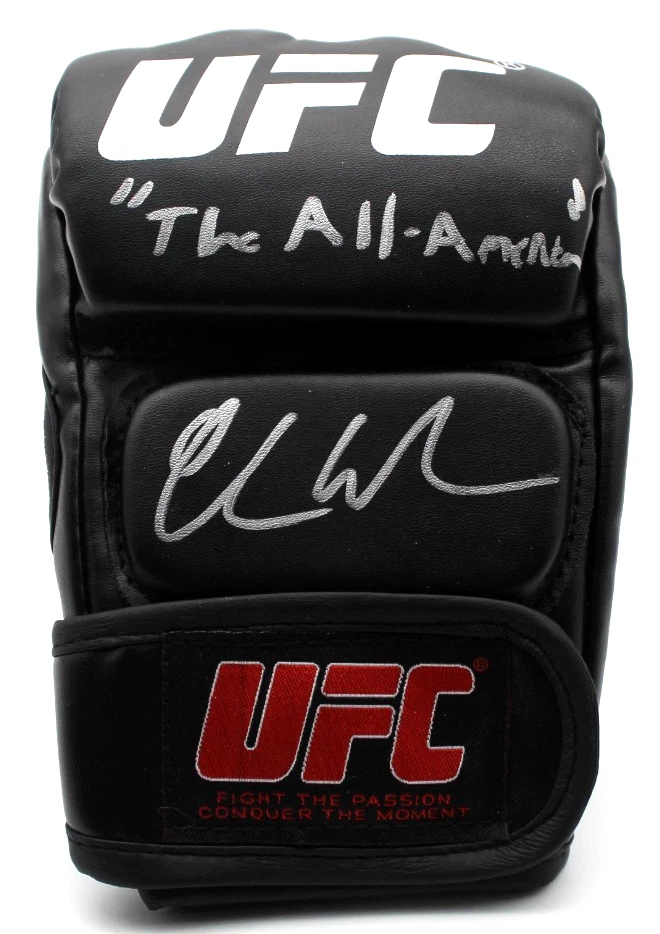 Chris Weidman Signed UFC Training Glove MMA w/Beckett COA BAS BU41424