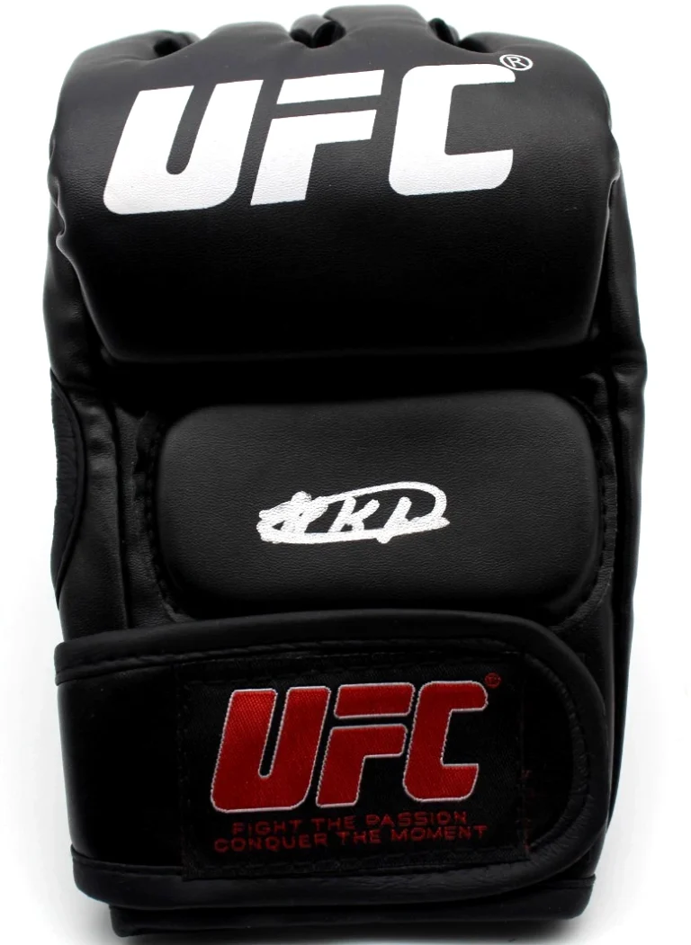 Marcin Tybura Signed UFC Training Glove MMA w/Beckett COA BAS BV10194