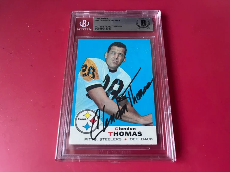Clendon Thomas NFL 1969 Topps Card Signed Auto Beckett BAS Slabbed