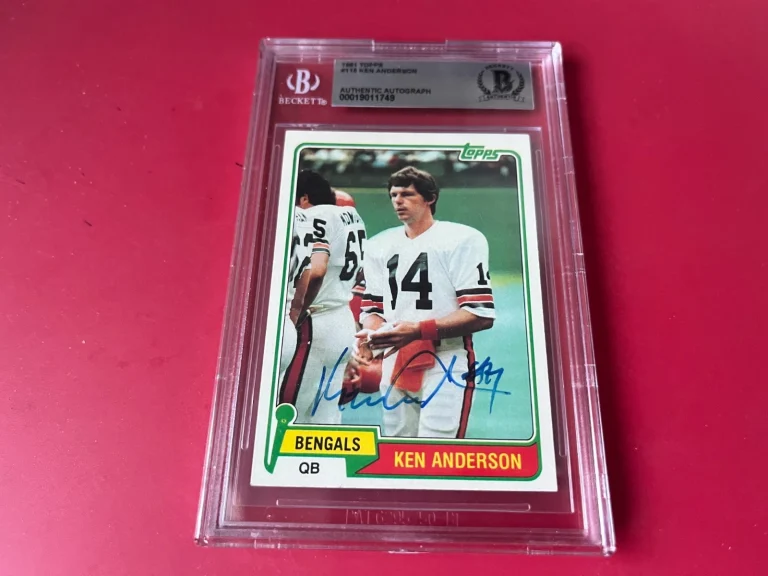 Ken Anderson Bengals NFL 1981 Topps Card Signed Auto Beckett BAS Slabbed