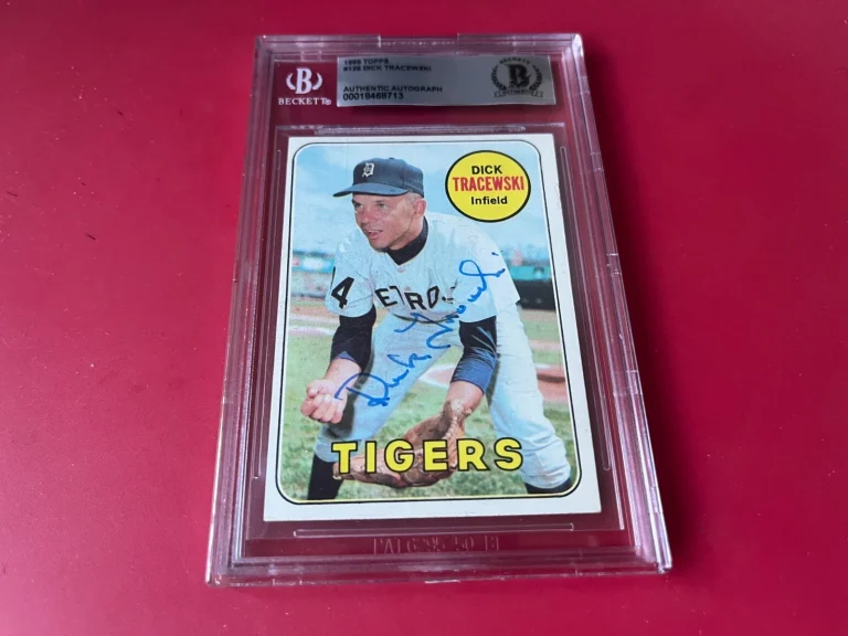 Dick Tracewski MLB 1969 Topps Card Signed Auto Beckett  BAS ENCAPSULATED