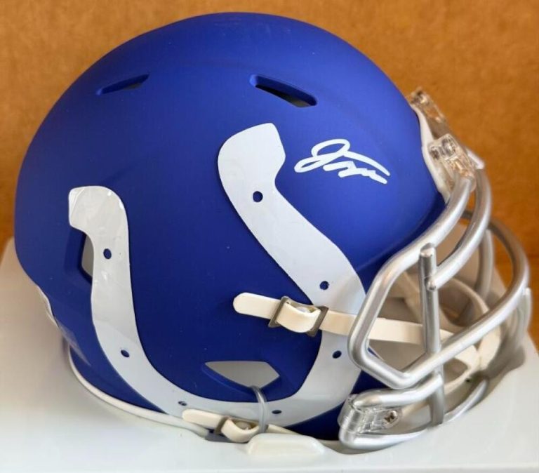 JONATHAN TAYLOR INDIANAPOLIS COLTS SIGNED AMP RARE  MINI HELMET BECKETT AUTHENTI