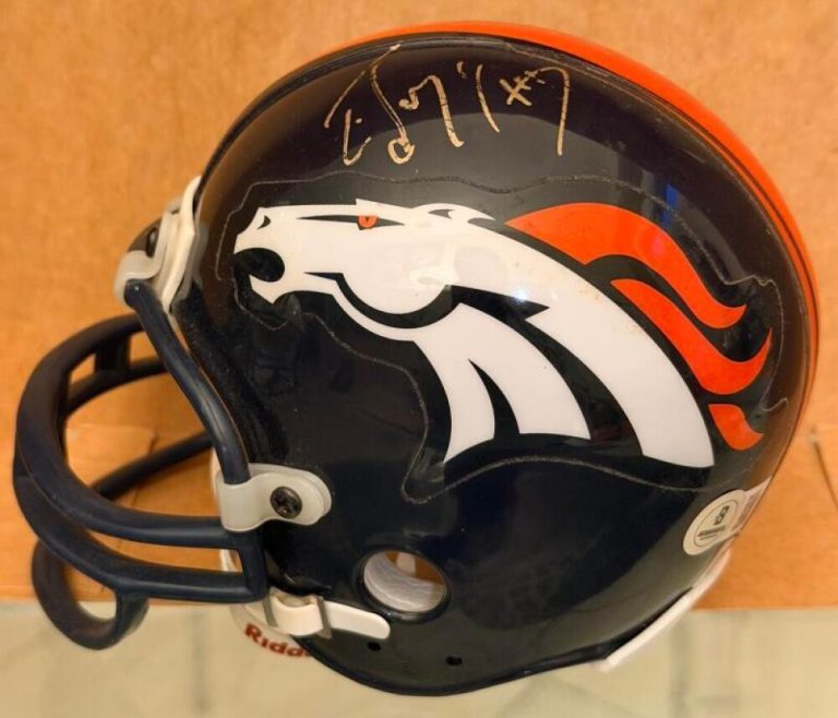 ED MCCAFFREY DENVER BRONCOS SIGNED AUTO MINI HELMET BECKETT AUTH