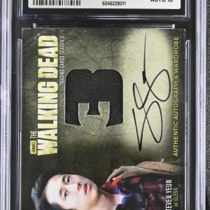 2014 Cryptozoic Walking Dead Season 3 Autograph Memorabilia Steven Yeun CGC 7 10