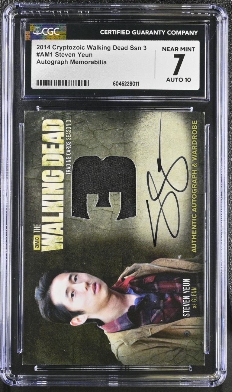 2014 Cryptozoic Walking Dead Season 3 Autograph Memorabilia Steven Yeun CGC 7 10