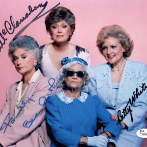 GOLDEN GIRLS HAND SIGNED 8x10 COLOR PHOTO      SIGNED BY BEA+RUE+BETTY       JSA