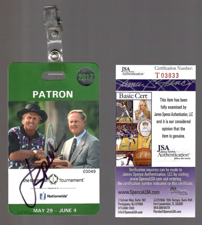 JORDAN SPIETH HAND SIGNED 2017 MEMORIAL TOURNAMENT GOLF BADGE     AWESOME    JSA