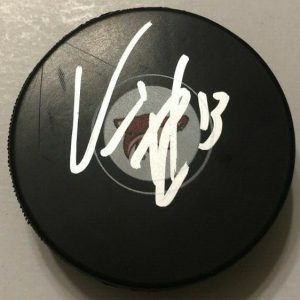 VINNIE HINOSTROZA SIGNED ARIZONA COYOTES HOCKEY PUCK W/ CASE COA