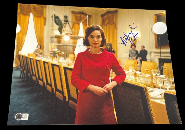 NATALIE PORTMAN SIGNED AUTOGRAPH 11x14 PHOTO JACKIE THOR STAR WARS BECKETT BAS D