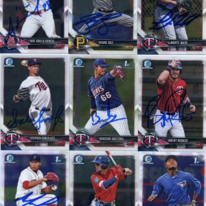 DARWINZON HERNANDEZ SIGNED 2018 BOWMAN CHROME PROSPECT ROOKIE CARD AUTO