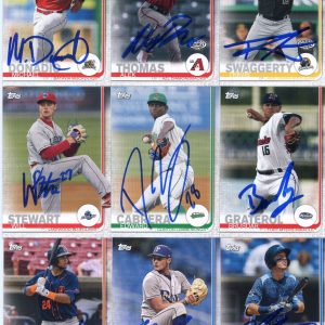 RONALDO HERNANDEZ SIGNED 2019 TOPPS PRO DEBUT ROOKIE CARD AUTO