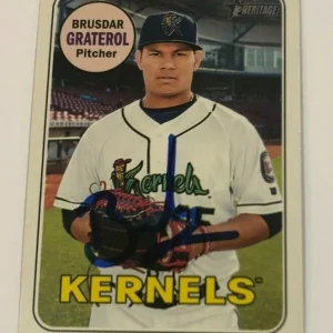 BRUSDAR GRATEROL SIGNED 2018 TOPPS HERITAGE MINORS ROOKIE CARD AUTO