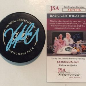 VINCENT LECAVALIER SIGNED TAMPA BAY LIGHTNING OFFICIAL GAME PUCK W/ CASE JSA COA
