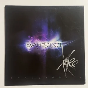 AMY LEE HAND SIGNED LP VINYL RECORD ALBUM EVANESCENCE LEAD SINGER LEGEND COA