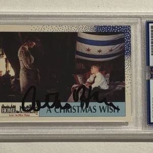 CATHERINE O’HARA SIGNED AUTO 1992 Topps Home Alone 2 Card #14 ACTRESS PSA