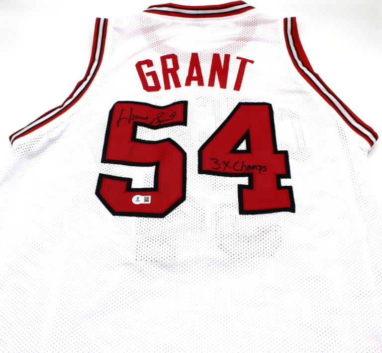 Horace Grant Signed Chicago Bulls XL Jersey W/Beckett BAS COA 2W819381