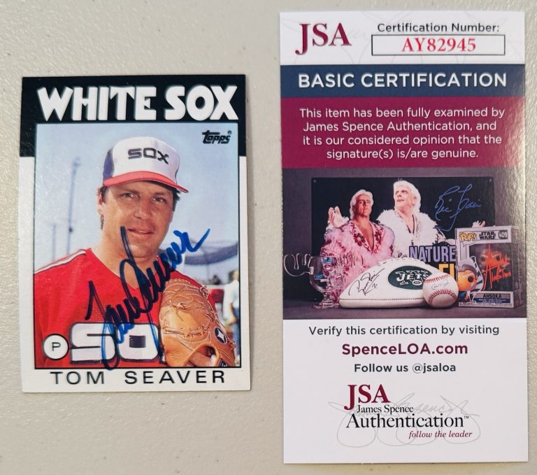 Tom Seaver Signed Autographed 1986 Topps Card #390 JSA Cert