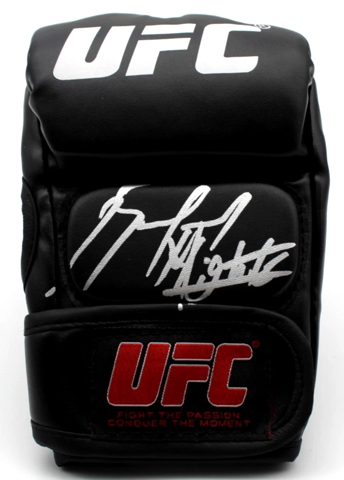 Kamaru Usman Signed UFC Training Glove MMA w/Beckett COA BAS BT56299
