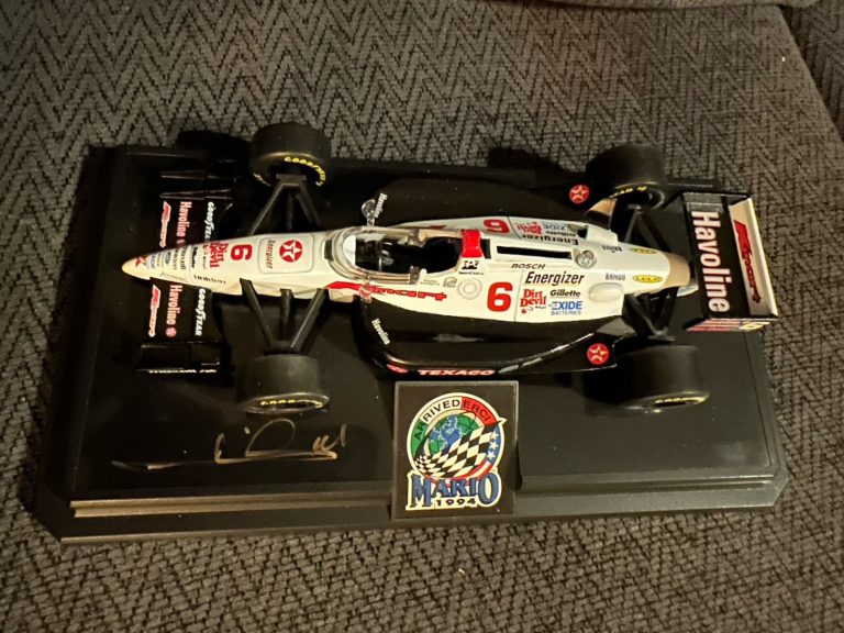Mario Andretti Signed 1994 1/24 Scale Diecast Indy Car Indianapolis 500