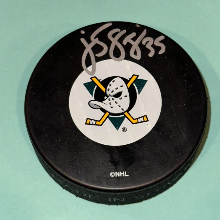 JEAN-SEBASTIEN GIGUERE Signed Anaheim DUCKS Puck Beckett (BAS)