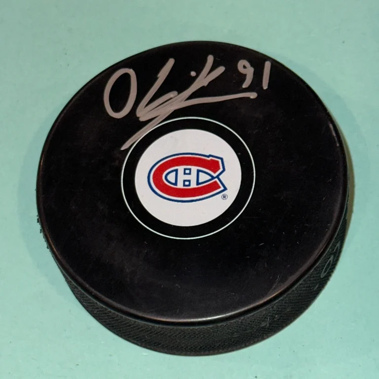 OLIVER KAPANEN Signed Montreal CANADIENS Puck Beckett (BAS)