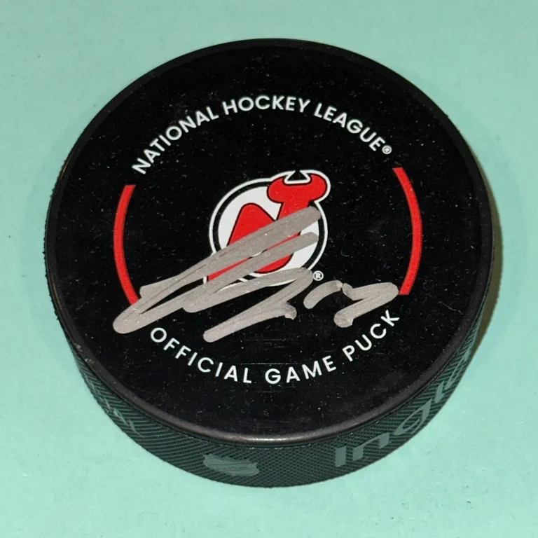 NICO HISCHIER Signed New Jersey DEVILS Official GAME Puck Beckett (BAS)