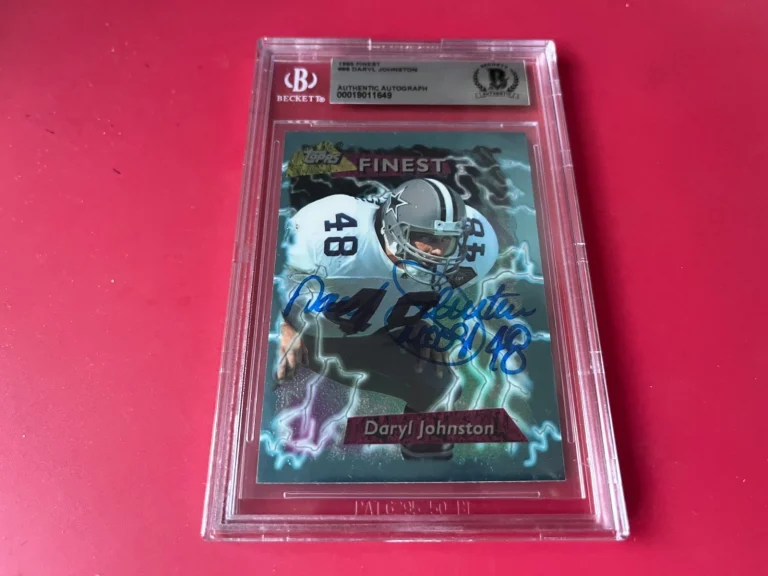 Daryl Johnston Cowboys 1995 Topps Finest Card Signed Auto Beckett BAS Slabbed